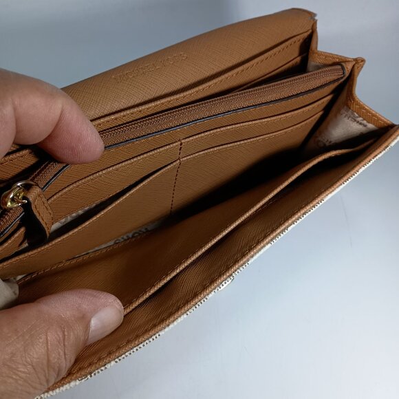 Michael Kors Callie Carryall Monogram Coated Canvas Clutch / Wallet - Picture 12 of 16